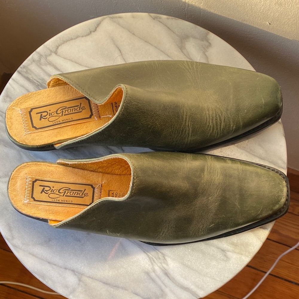 Rio Grande Olive Green Leather Mules